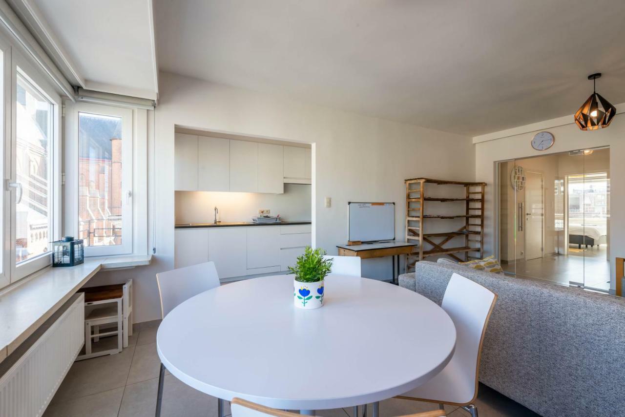 Modern Apartment With Free Parking Ostende Exterior foto