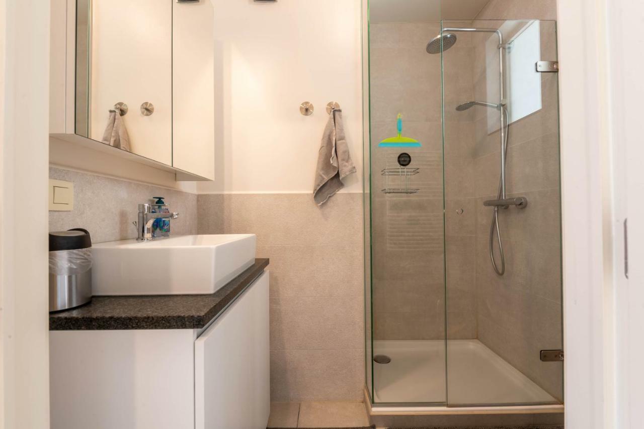 Modern Apartment With Free Parking Ostende Exterior foto